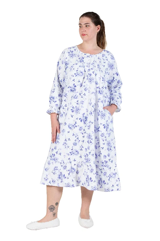 printed dressLa Cera Plus Size Porcelain Blue Floral Flannel Gown