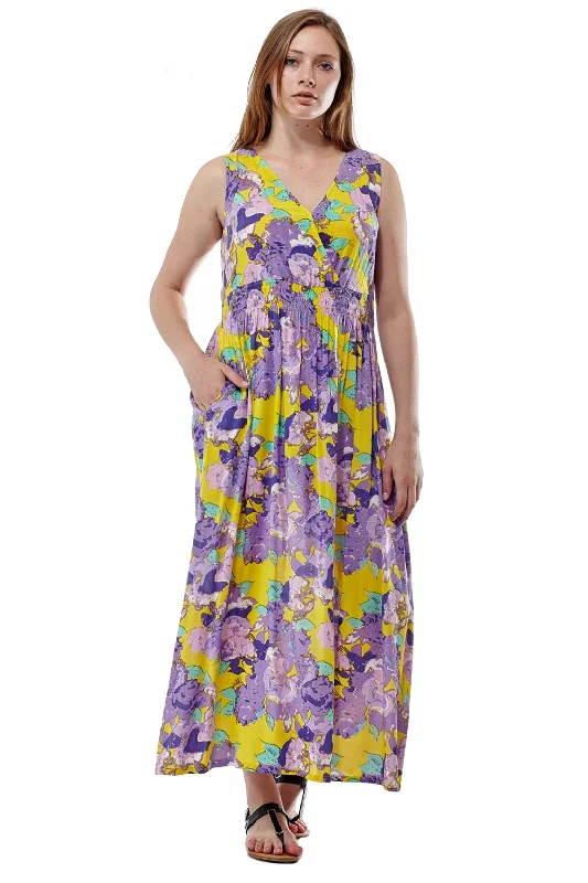 relaxed fit dressLa Cera Floral Printed Sleeveless Rayon Maxi Dress