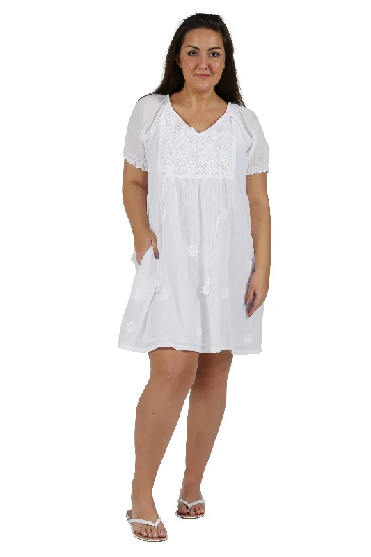 stylish dress100% Cotton Plus Size Short Sleeve Embroidered Chemise