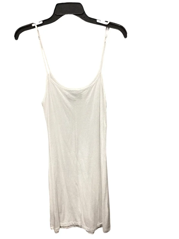 chic wrap dressDress Casual Short By Rag And Bone In White, Size: M