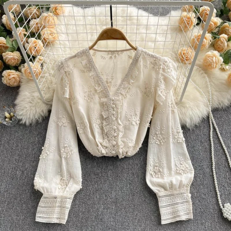 soft coatLovely v-neck lace long sleeve top     S252