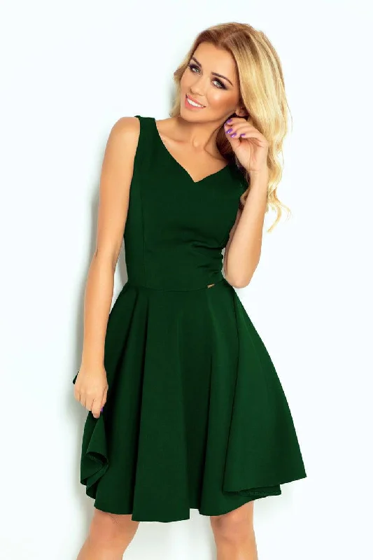 flowy maxi dressNumoco 114-10 Flared dress - heart-shaped neckline - dark green