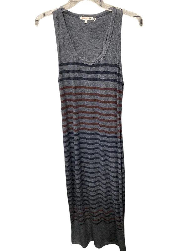 chic slip dressDress Casual Maxi By Sundry In Navy, Size: S